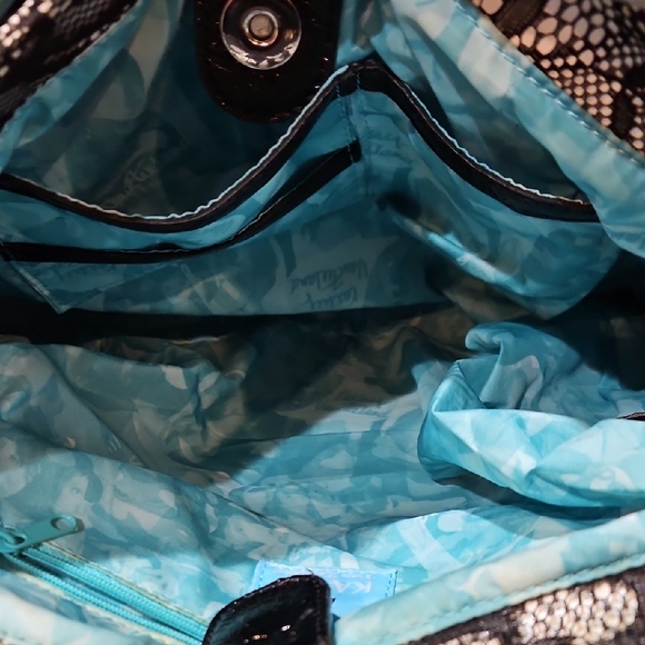 Kathy Van Zeeland Black and Gray Lace Shoulder Bag - Picture 5 of 7